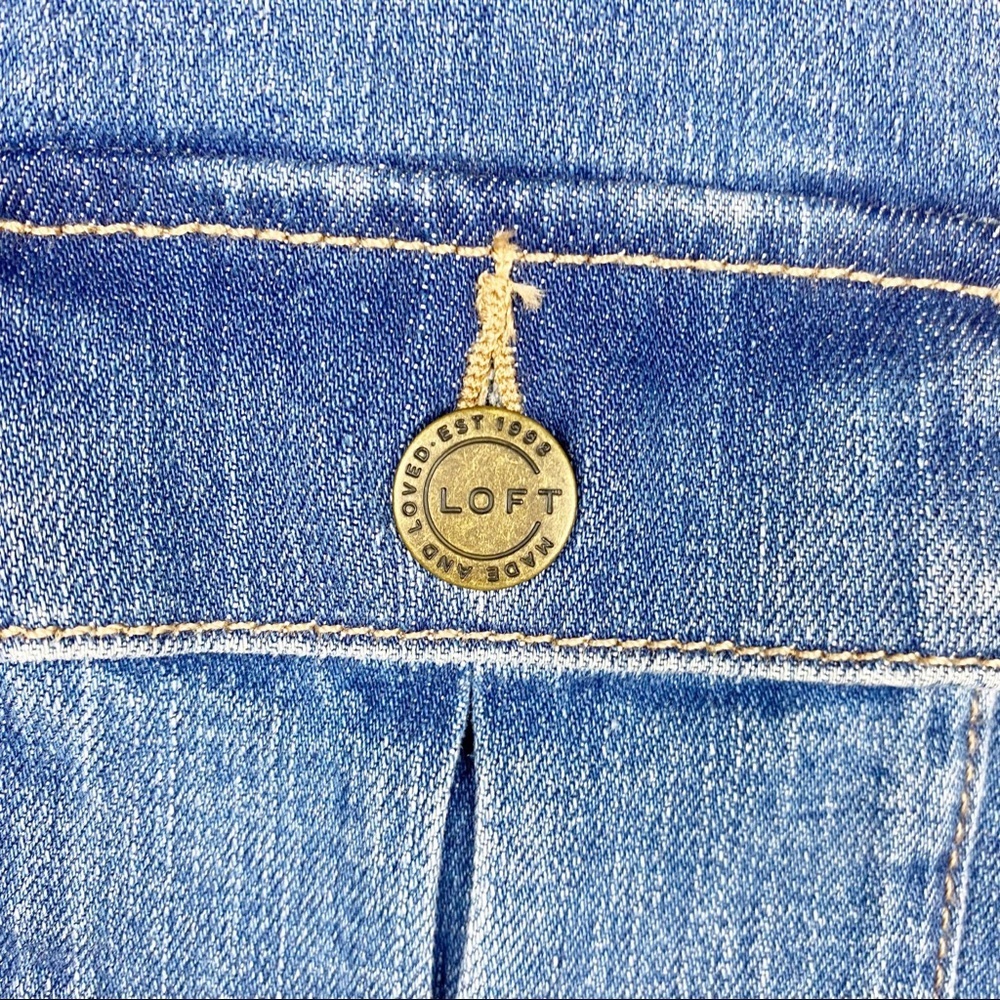 LOFT Boxy Denim Jacket Size Small - Picture 3 of 7